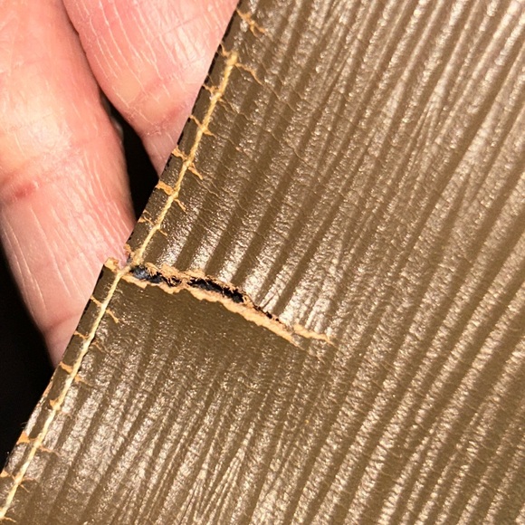 Pre loved vintage Fendi  crossbody bag - Picture 14 of 14